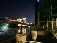 -星巴克(南宁民歌湖店)