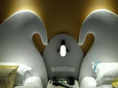 -广东省拱北口岸中国旅行社(华宾营业部)