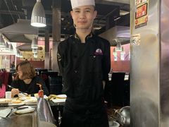 -利昂法式铁板主题餐厅(新奥购物中心店)
