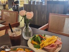 -ommo cafe(半岛城邦店)