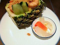 菠萝海鲜炒饭-美奈小馆·越南料理(中航城君尚购物中心店)