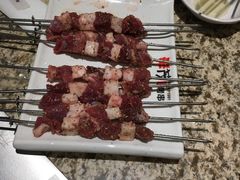 现穿羊肉串-丰茂烤串(六里桥店)