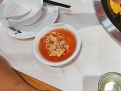 -鲁员外地锅鸡地锅鱼(龙湖江东天街店)