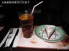 巧克力雪域+柠檬茶-必胜客(海滨店)
