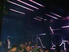 -简奥斯汀·赫本酒吧