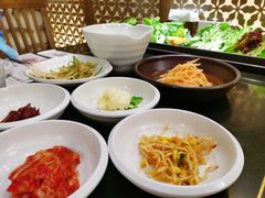 -韩屋韩国料理(天山路店)