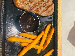 -必胜客(尹山湖歌林公园店)