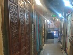 -东口码头·烧鸽子·鱼头泡饼·地方菜(金鹰悦城店)