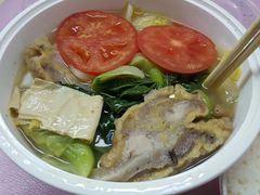 酥肉砂锅菜配饭-老师专·玉溪特色小吃