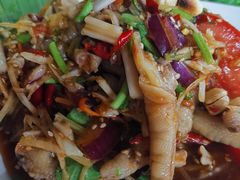 泰式舂鸡脚-傣泐金湾餐厅