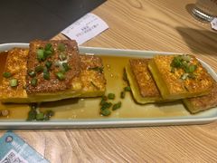 -小镇大厨新概念复合中餐厅(万达广场大连高新店)