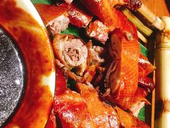 -老滇山寨•云南特色菜•地方菜•民族风情歌舞表演(金碧店)