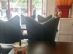 大堂-愉肴麻辣香锅(中北镇店)