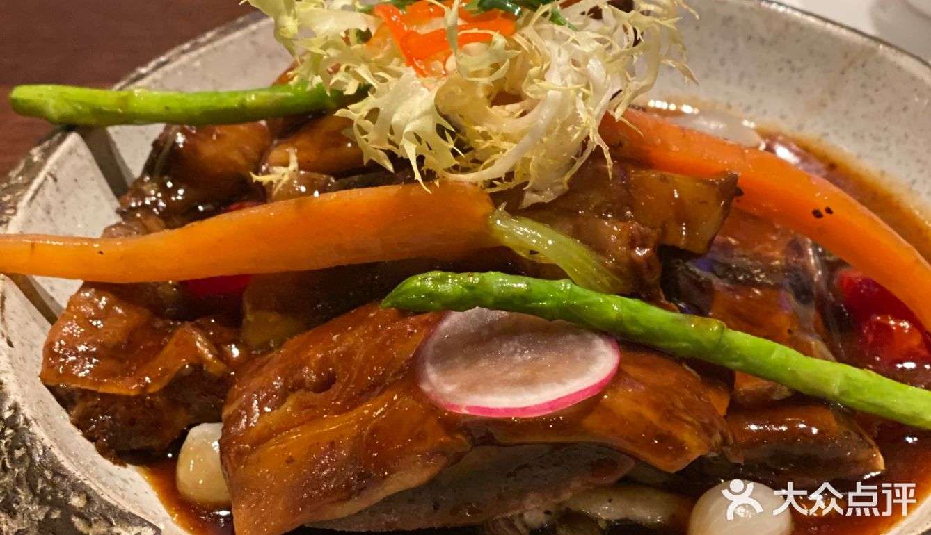 被点评了黑珍珠二钻的餐厅巴黎轩餐厅
