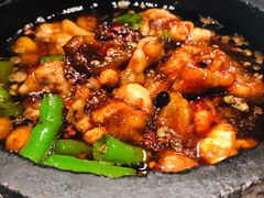 石锅杭椒牛蛙-桂满陇-西湖船宴(西单大悦城店)