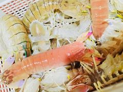 -三亚火车头万人海鲜广场