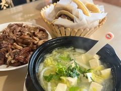 -闫家驴肉老店(华电一校店)
