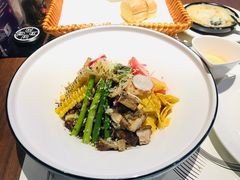 鸡肉大虾鲜蔬波奇碗-西堤牛排(龙德广场店)