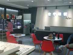 -宏宇眼镜蔡司依视路折扣店(兆佳眼镜城店)