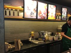 -星巴克(西藏路店)