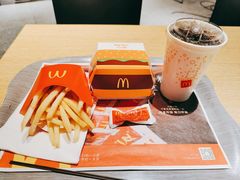 巨无霸套餐-麦当劳(中山公园龙之梦店)
