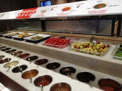 自助调料区-海底捞火锅(奥体南路店)