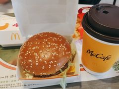 -麦当劳(保利若比邻店)