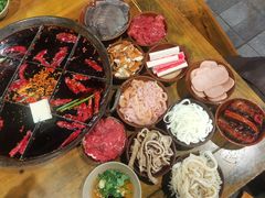 -正南齊北重庆老火锅(光华村直营店)