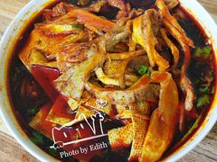 蘑菇-老字号杨坡红油米线腊汁肉夹馍(东四道巷店)