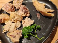-一朵菌·野生菌探索家火锅(南亚店)