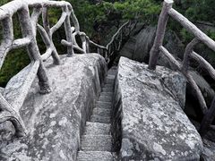 -罗田薄刀峰风景区