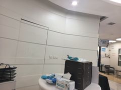 -雅悦齿科(顾村公园店)