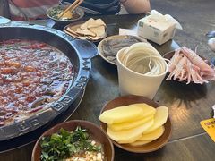 -黄潇洒老火锅(九眼桥宏济巷店)