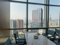 -华强广场酒店-椰香高空自助餐厅