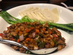 -关东小磨东北菜(上海长风大悦城店)