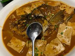 乾隆鱼头烧豆腐-乾隆美食·本帮菜(黄河路店)