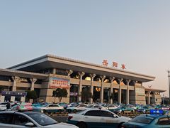 -岳阳东站