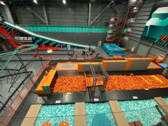-极限PLAY运动娱乐新世界·团建派对潮玩休闲馆·室内蹦极高空游乐园