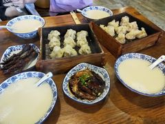 -张家巷美食(南浔店)