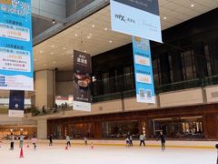 -冰纷万象滑冰场(深圳万象城店)