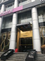 -侨治发型