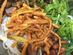 -红鼻子桂林米粉(金唐新光界店)