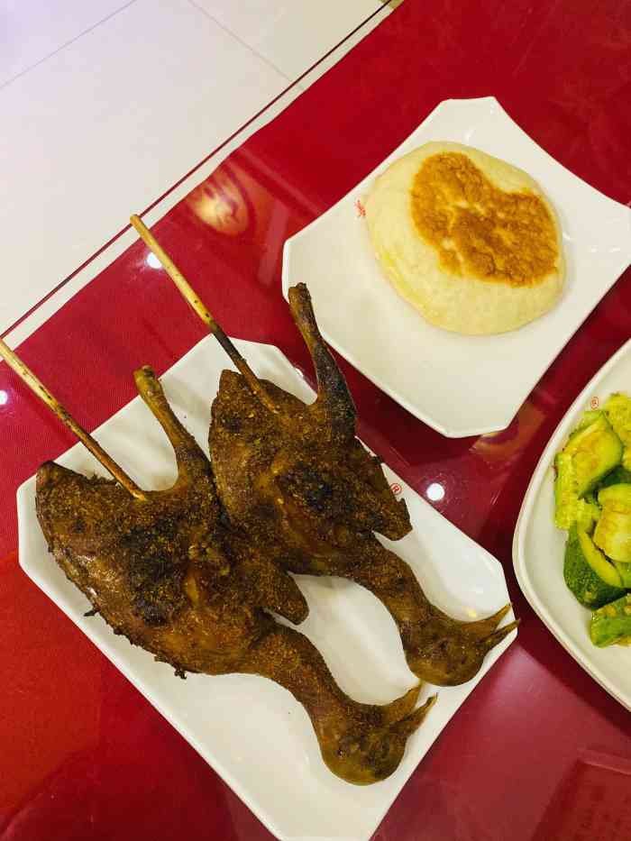 姜山乳鸽(莱西店)-"( 1761 93 6117)橙v探店——姜.