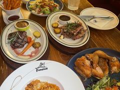 -Famous肥猫墨西哥音乐餐吧(五棵松华熙LIVE店)