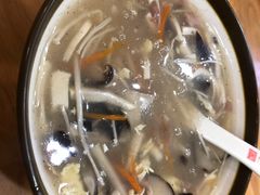酸辣汤-小姜锅贴(凤凰街店)