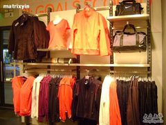 -NIKE上海青浦换季优惠店