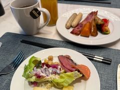 -深圳国际会展中心希尔顿酒店(前海华发冰雪世界店)