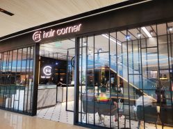 -HAIR CORNER