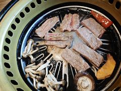 -炼火烤肉店