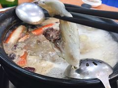 -濠轩阁特色生蚝火锅(水湾路店)
